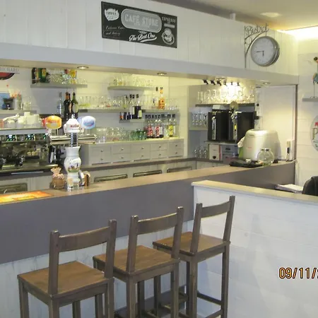 Hotel De La Poste 2*