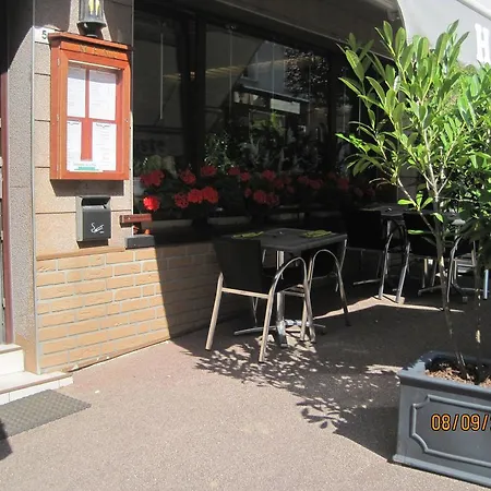Hotel De La Poste 2*