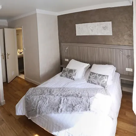 De La Poste Hotell 2*