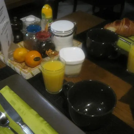 Hotel De La Poste 2*